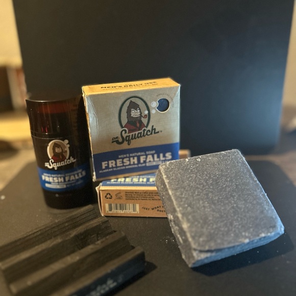 Dr.Squatch Bay Rum Bar Soap 5 oz each - Picture 7 of 13